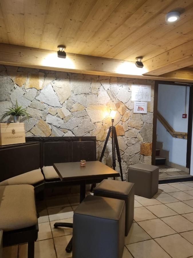 Hotel Le Cairn Les Deux Alpes Exterior photo